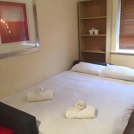 Apartment Townsend Street Central Self Catering